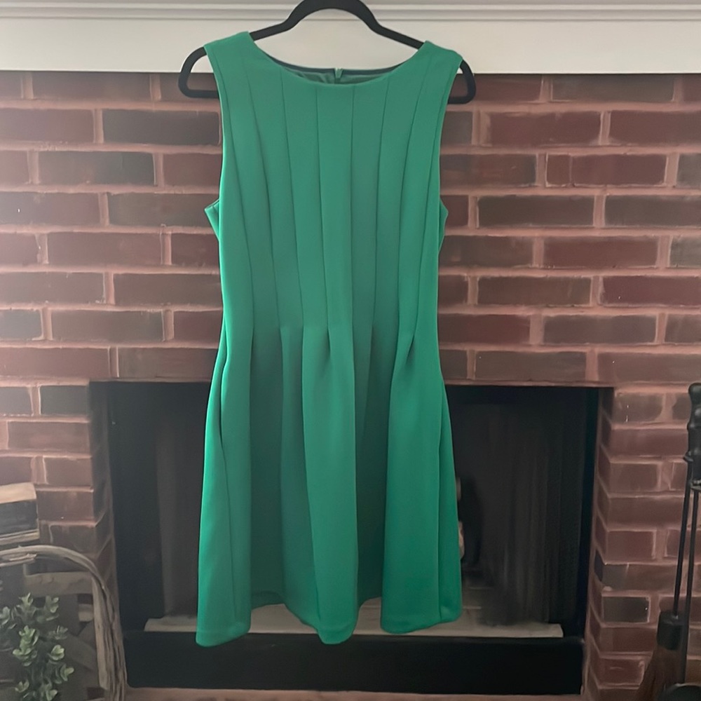 Vince Camuto dress with side pockets. Size 12